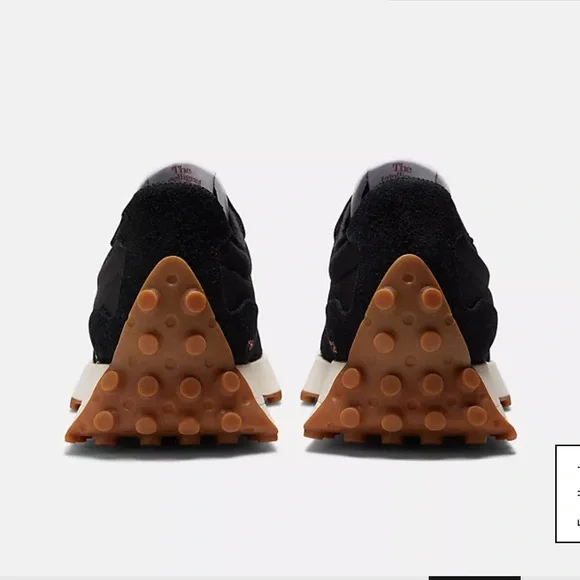New Balance 327 Black Sneakers - Picture 6 of 15